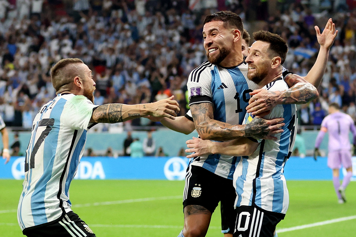 Argentina venció a Australia por 2 a 1 y avanzó a los cuartos  thumbnail